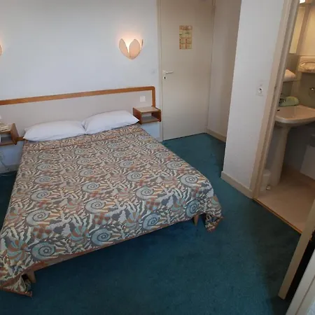 Arc En Ciel Otel 2*