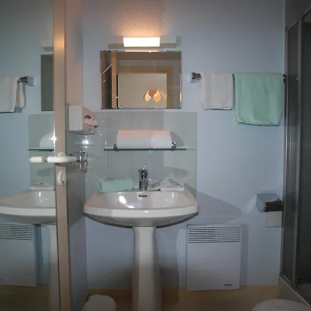 Arc En Ciel Otel 2*